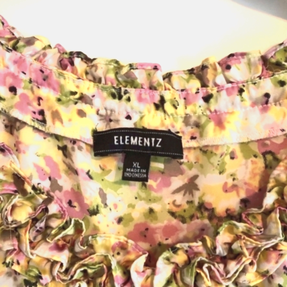 🌷Dainty Floral Satin Sleeveless Ruffles Career Blouse Camisole - XL - Picture 9 of 9